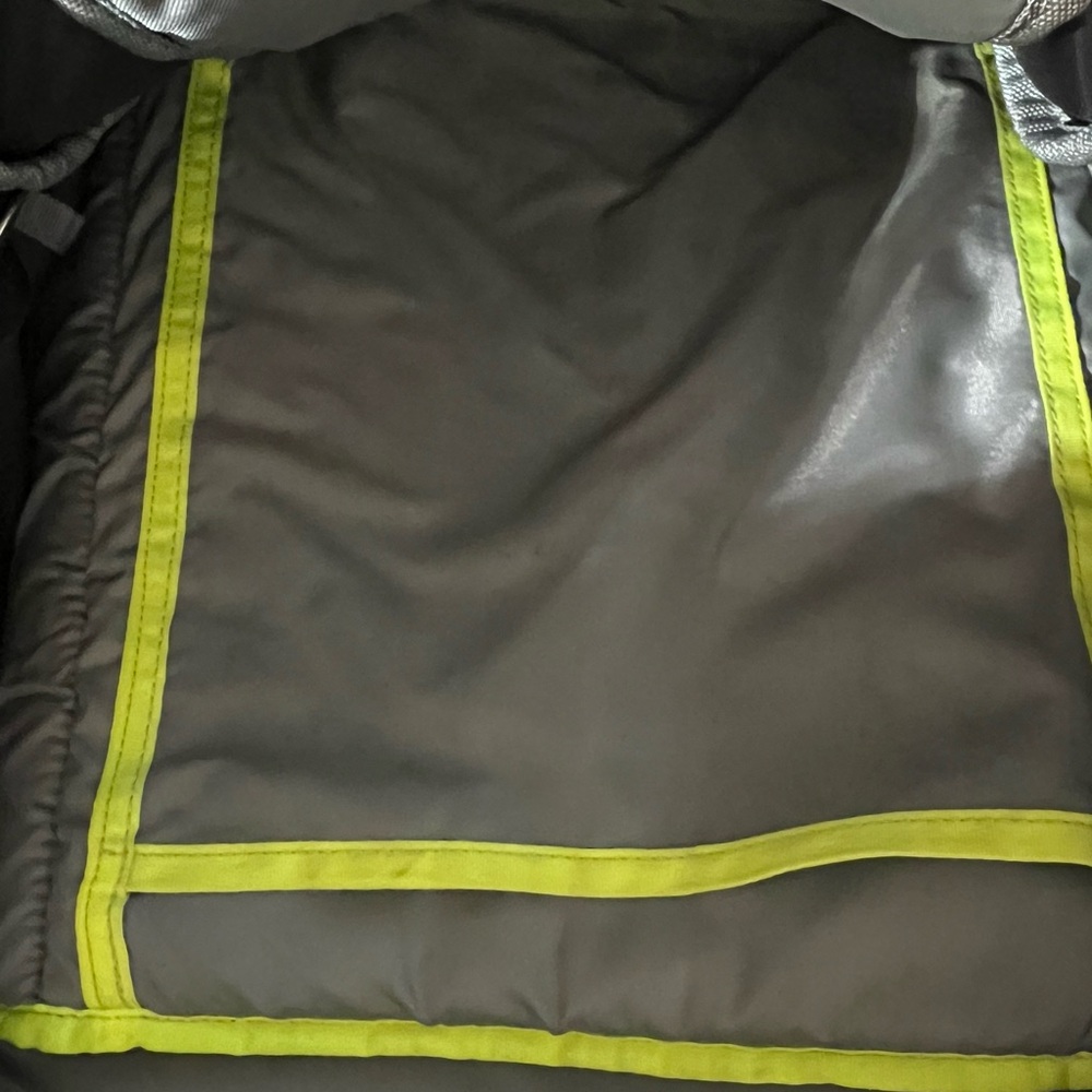 Thule backpack - Picture 7 of 10